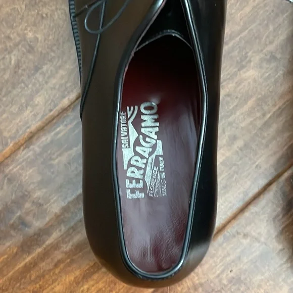 Salvatore Ferragamo Black Leather Lace Up Oxfords size 11